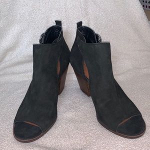 Lucky Brand black suede peep toe booties size 10